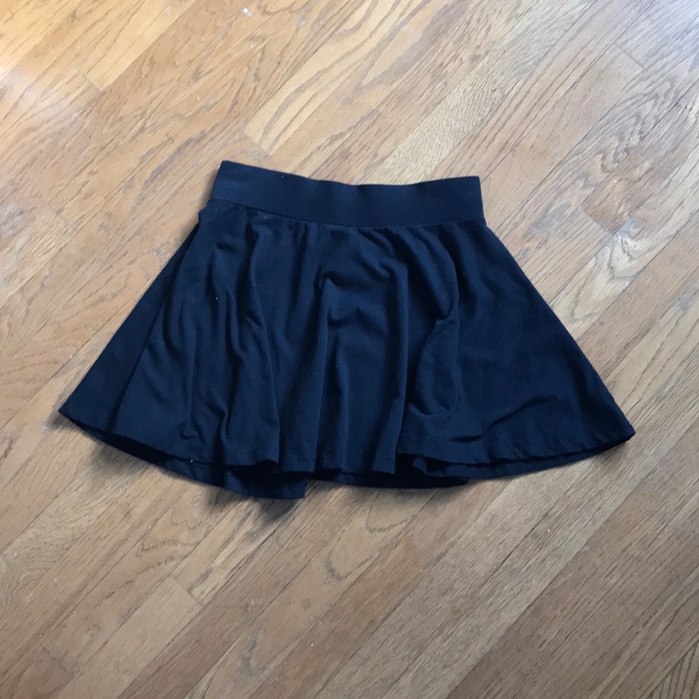 black skirt